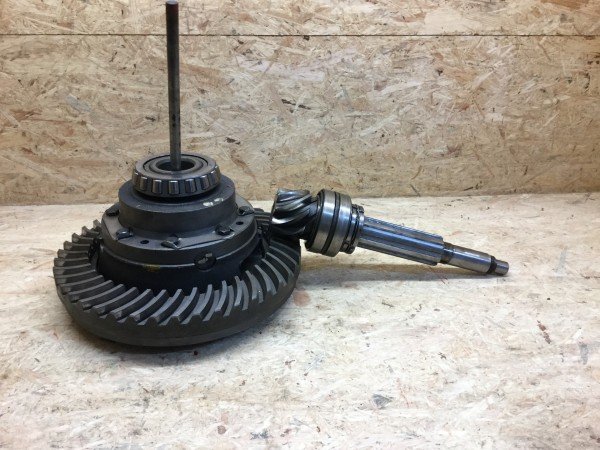 Mc Cormick D430 Differential